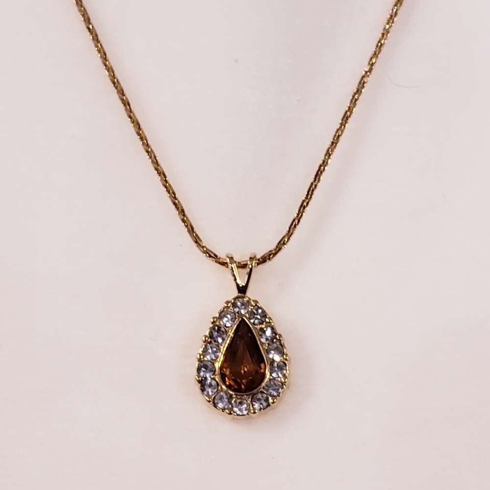 Avon November birthstone pendant necklace
